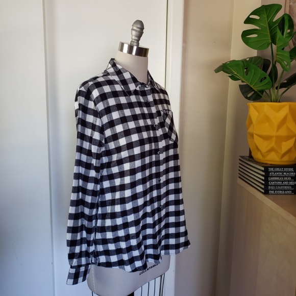 Peloton Button Down Shirt Size Medium NEW! - Picture 8 of 16